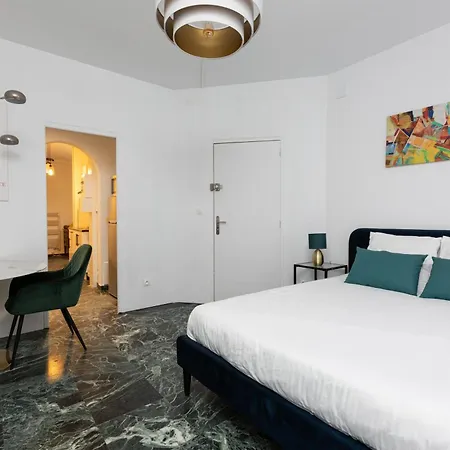 Deluxe Equipe - Hyper Centre Historique *